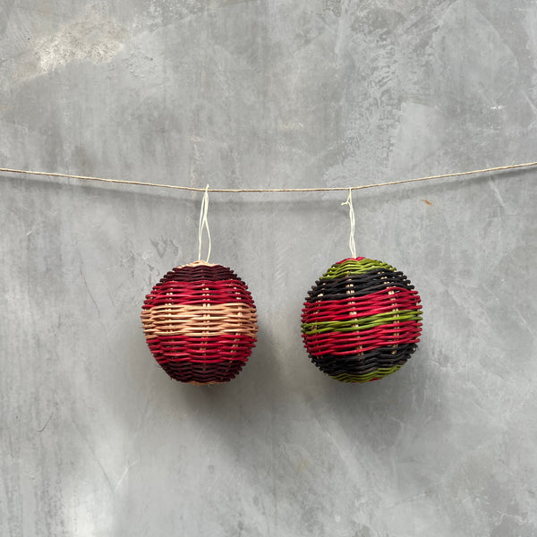 Conjunto de 2 Bolas de Natal Amazônicas