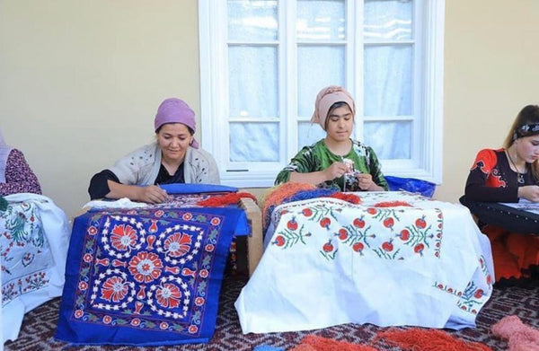 Tecido Bordado Suzani - Uzbequistão